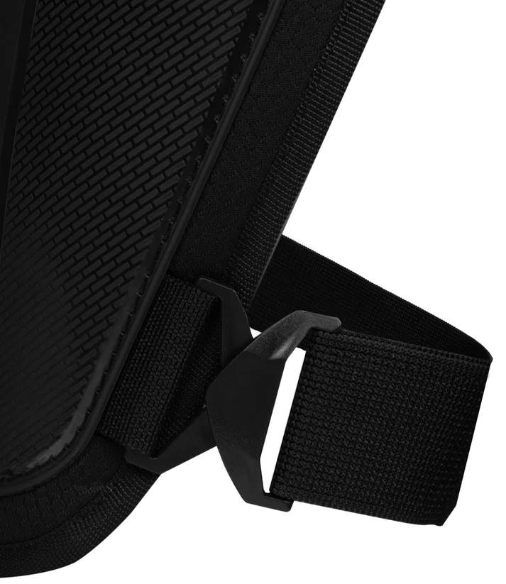 Cramstar_Rage_Bionic_Knee_Guards_Black_4