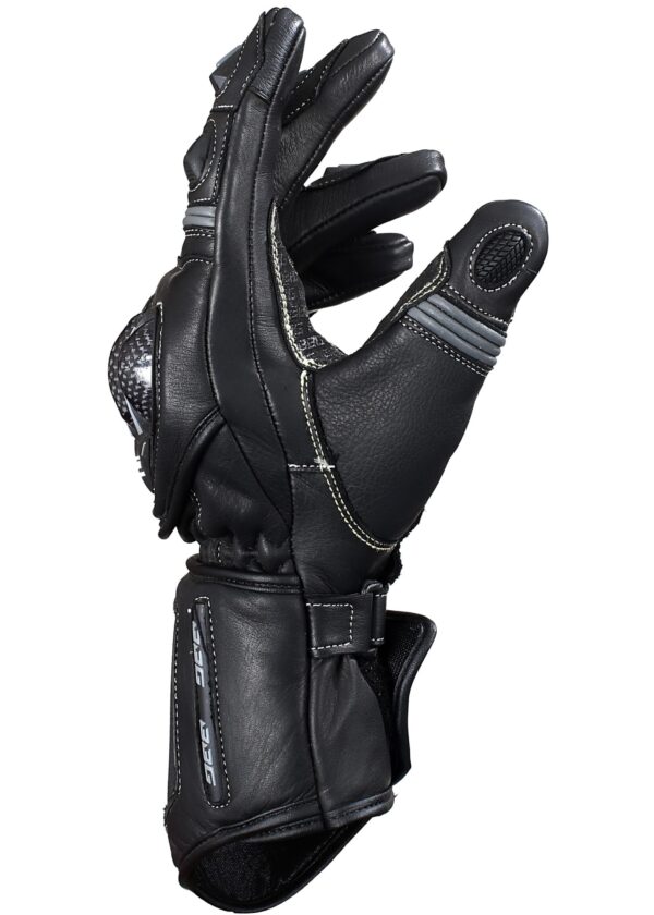 BBG-Racer-Gloves-–-Black-Riders-Junction-3