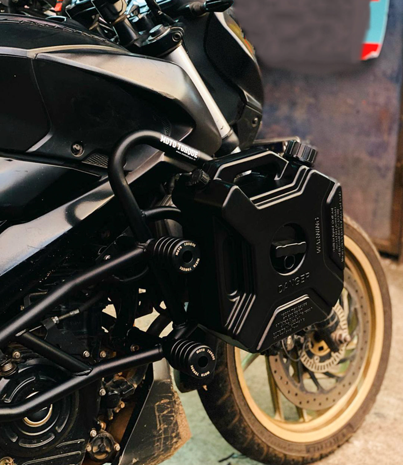 Moto-Torque-Hulk-Dominar-Crash-Guard-3