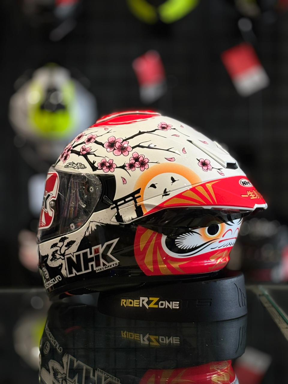 a0afb527-6c76-413c-9ef2-e88cefab6543