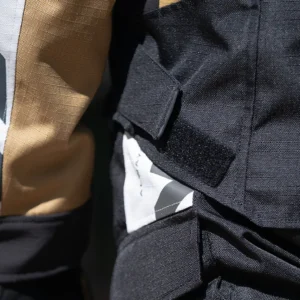 F23527-D553BA-1754899660 F23527-D553BA-1754899660