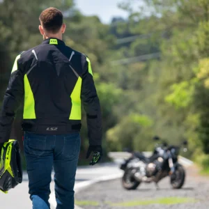 5067E2-D8B3D5-1754989142